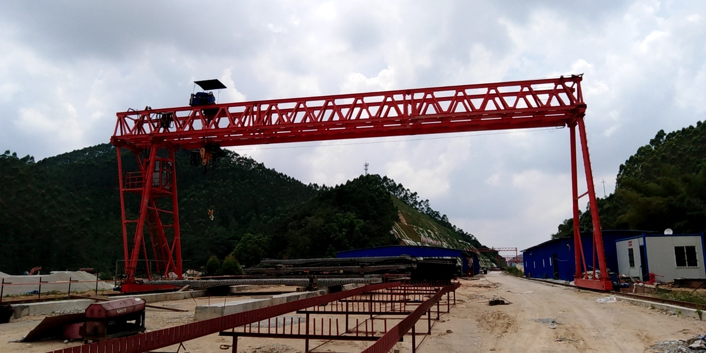 廣東茂名（粵桂界）高速TJ14標(biāo)，MG80/10t-24m-9m-2臺(tái)，MH10t-24m-9m-2臺(tái)，MG40t-24m-9m-1臺(tái)，